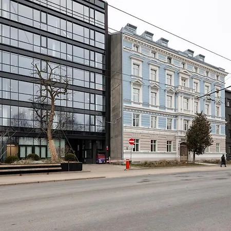 Bright & Modern In Historic Raina Blvd Building I Near Park & Old Town *