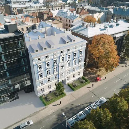 Bright & Modern In Historic Raina Blvd Building I Near Park & Old Town Riga