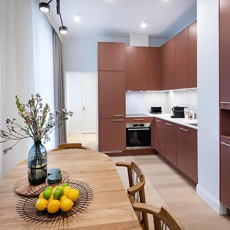 Bright & Modern In Historic Raina Blvd Building I Near Park & Old Town Daire