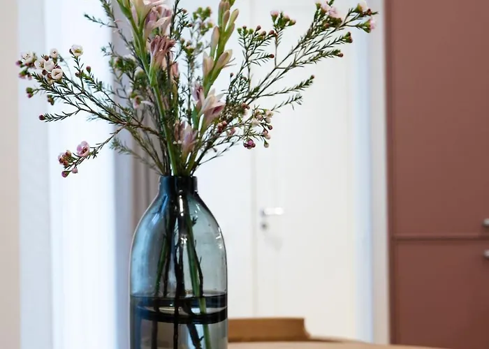 Bright & Modern In Historic Raina Blvd Building I Near Park & Old Town Dzīvoklis