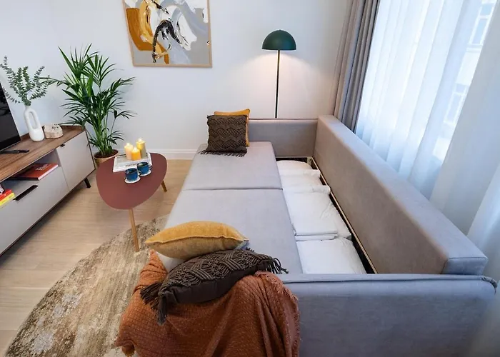 Bright & Modern In Historic Raina Blvd Building I Near Park & Old Town *