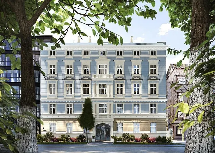 Dzīvoklis Bright & Modern In Historic Raina Blvd Building I Near Park & Old Town *
