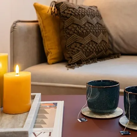 Bright & Modern In Historic Raina Blvd Building I Near Park & Old Town Appartamento Riga