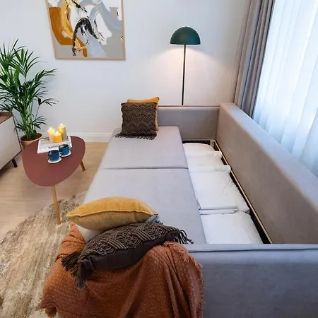 Bright & Modern In Historic Raina Blvd Building I Near Park & Old Town *